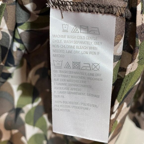 Belle by Kim Gravel Top Size Medium Olive Camo Print Blouse Long Sleeve Crossove - Picture 10 of 10